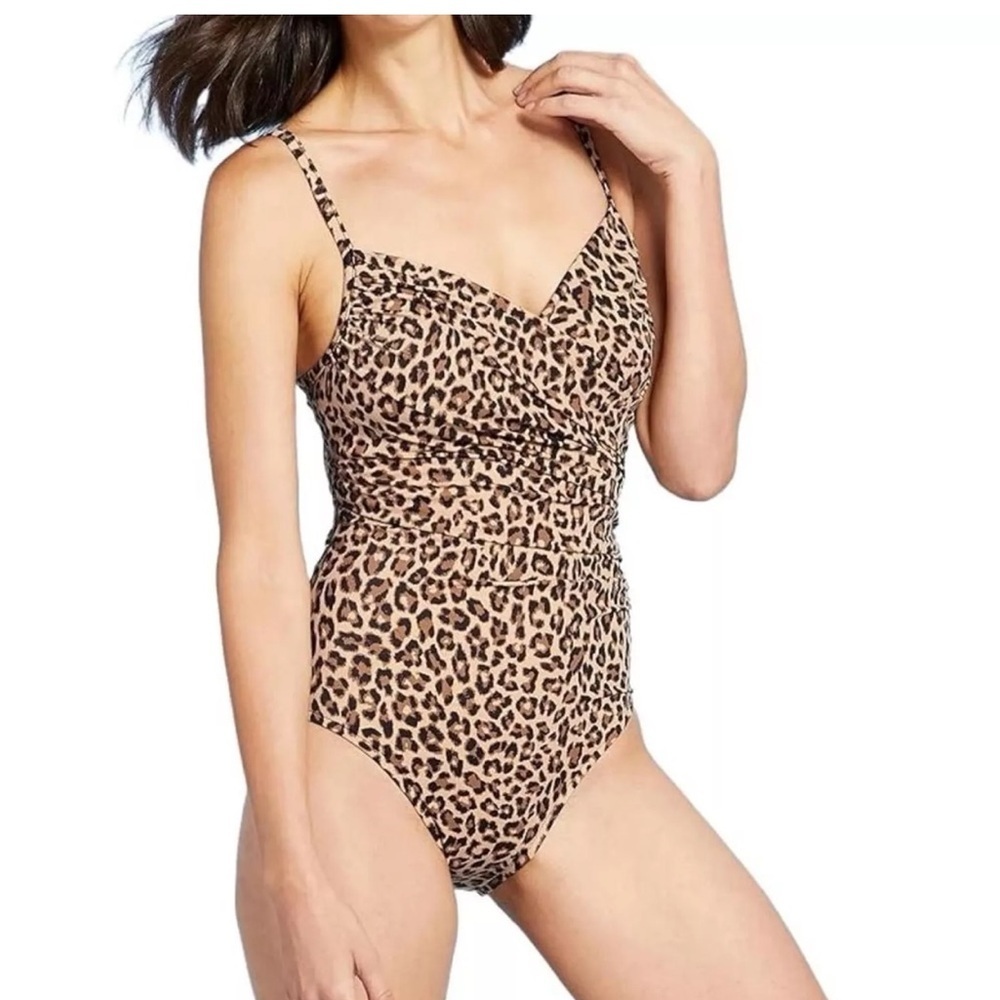 Aqua Green Women's Animal Print Twist Front  One Piece Swimsuit Size XL …